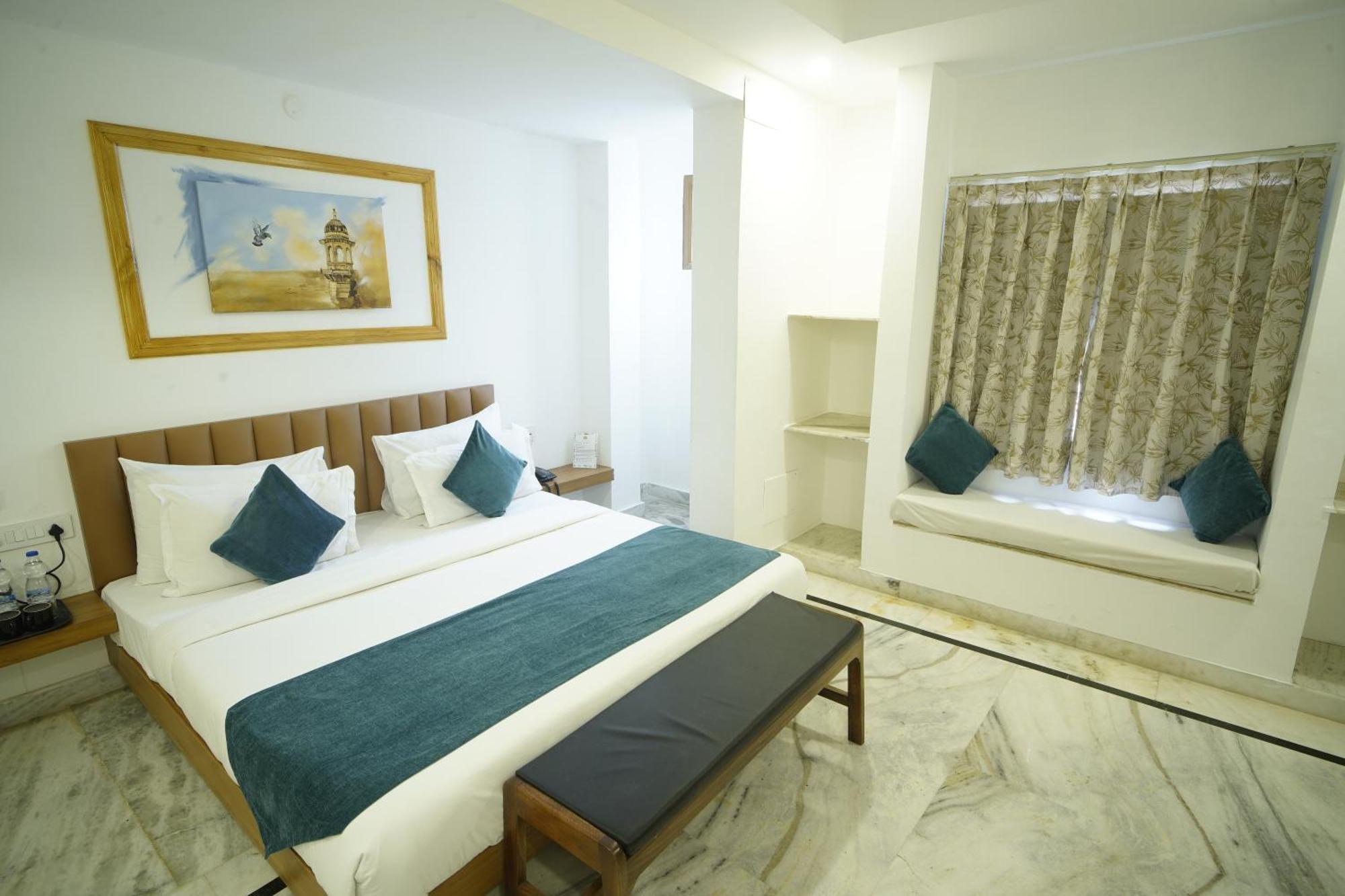 Hotel Udai Niwas By The Lake Udaipur Ngoại thất bức ảnh