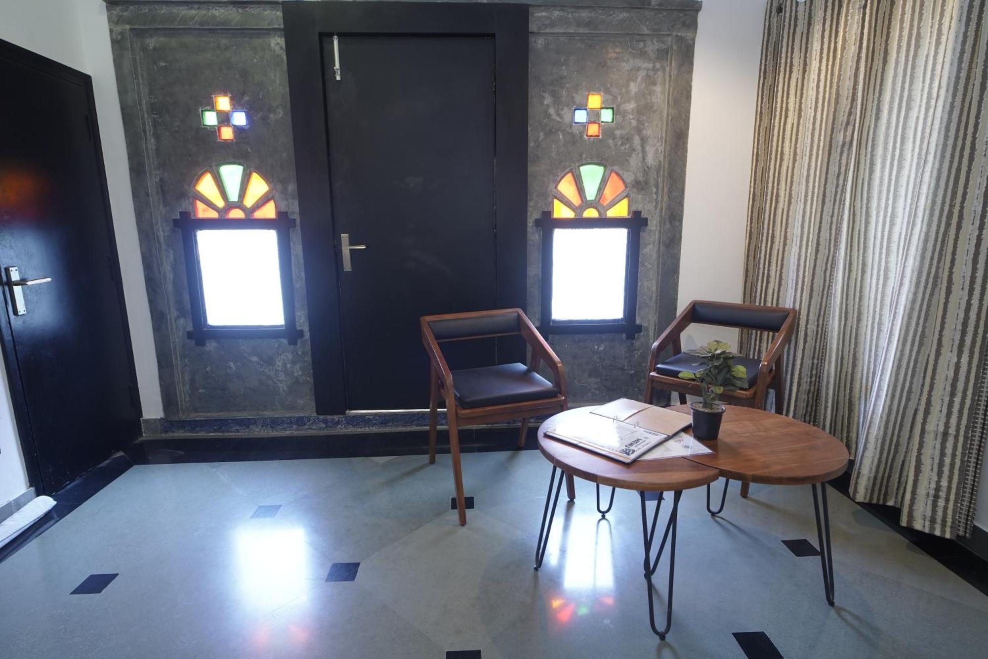 Hotel Udai Niwas By The Lake Udaipur Ngoại thất bức ảnh