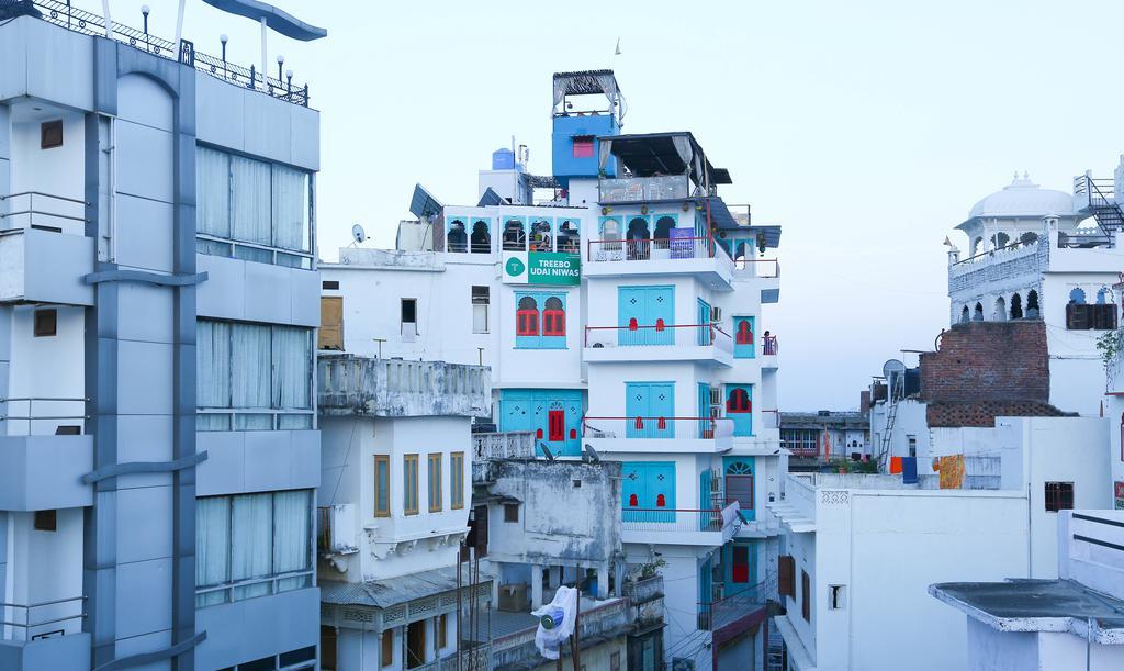 Hotel Udai Niwas By The Lake Udaipur Ngoại thất bức ảnh